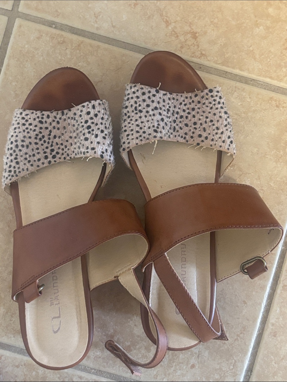Chinese Laundry Brown Sandal with Ivory Speckled Strap